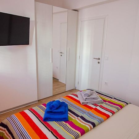 Exclusive Seaside Dream Apartments Murter Exterior photo