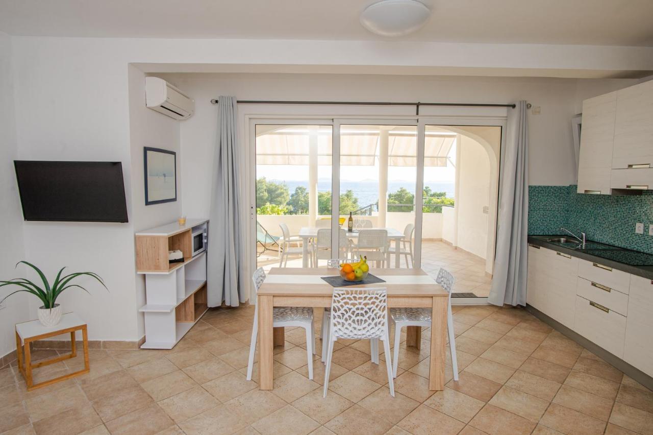 Exclusive Seaside Dream Apartments Murter Exterior photo