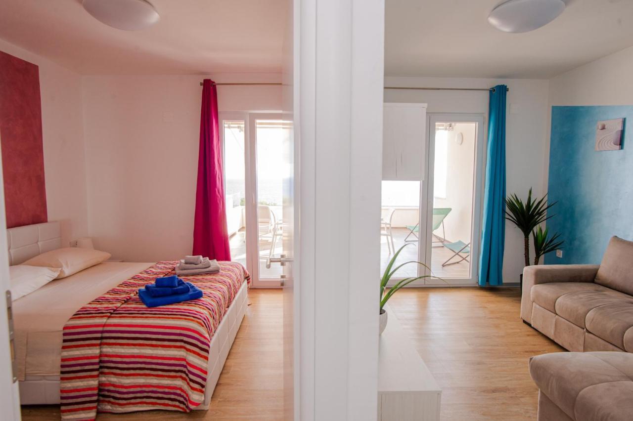 Exclusive Seaside Dream Apartments Murter Exterior photo