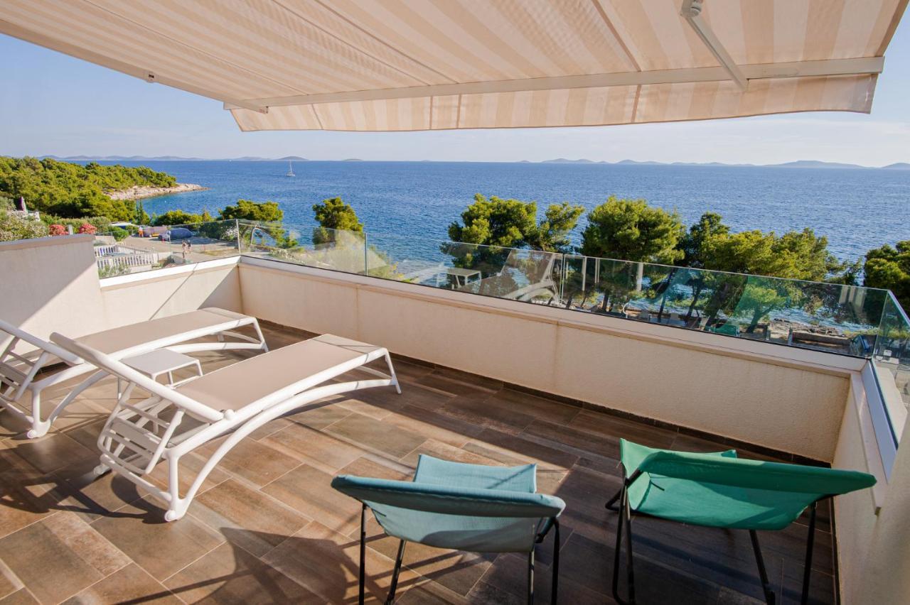 Exclusive Seaside Dream Apartments Murter Exterior photo