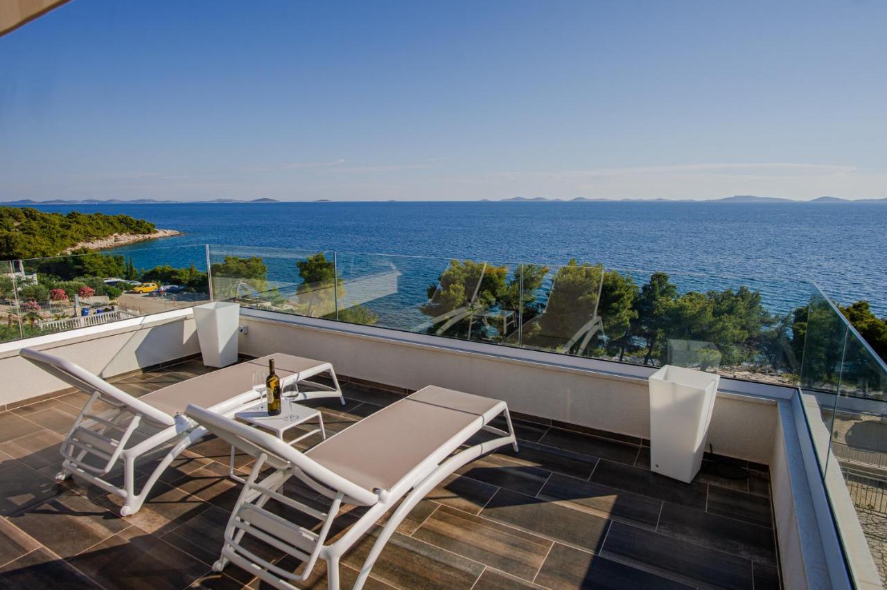 Exclusive Seaside Dream Apartments Murter Exterior photo