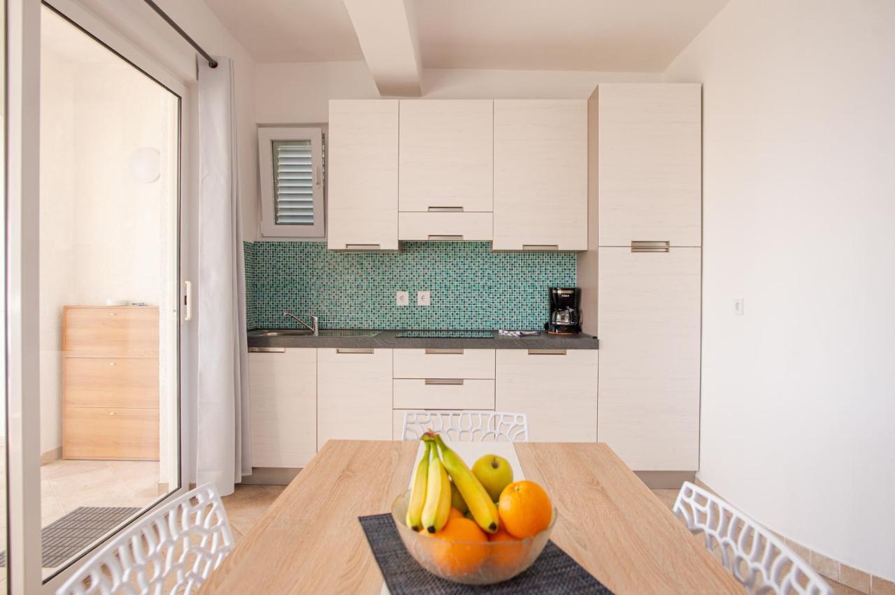 Exclusive Seaside Dream Apartments Murter Exterior photo