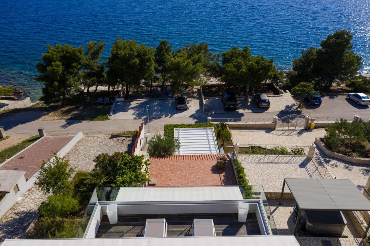 Exclusive Seaside Dream Apartments Murter Exterior photo